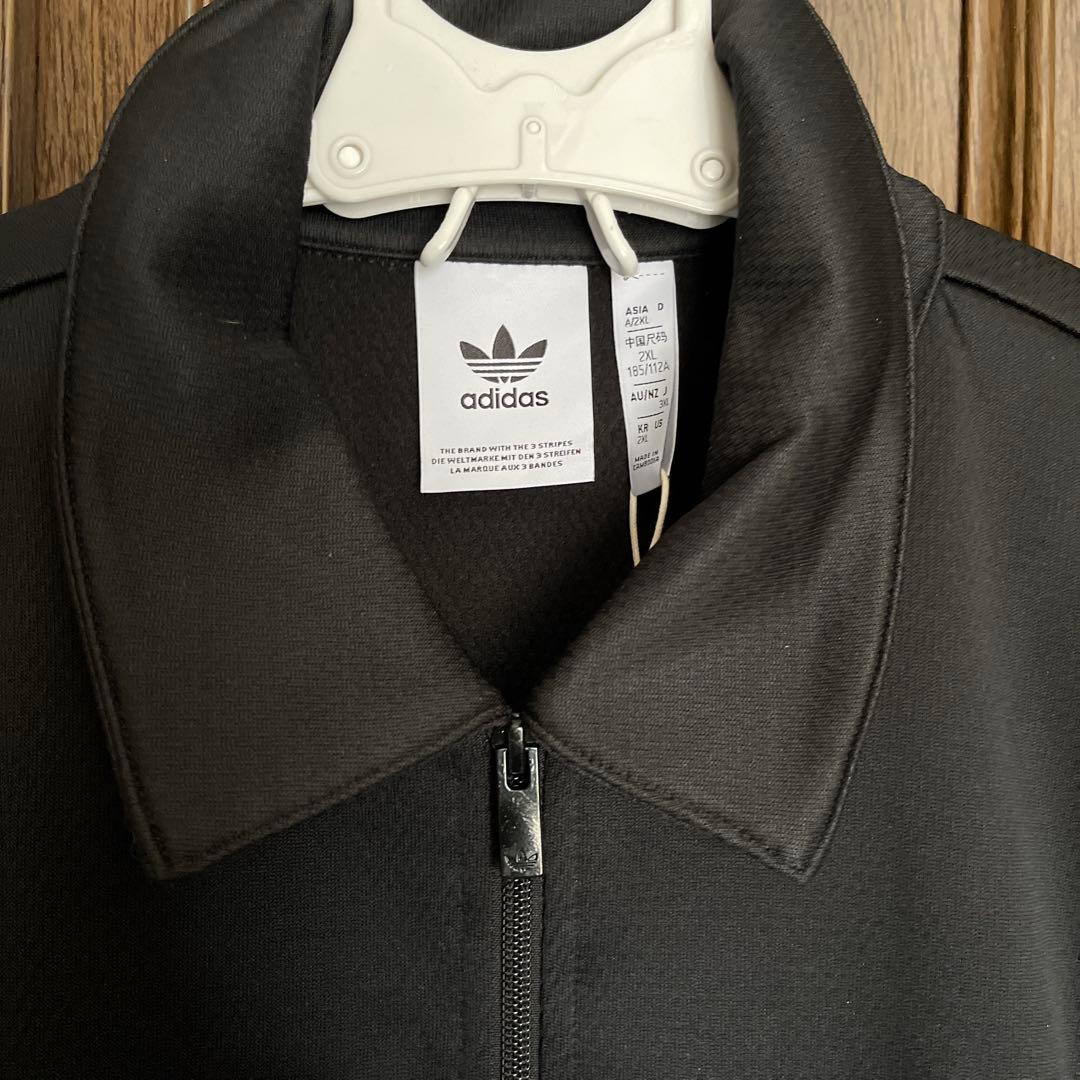 新品タグ付きadidas トレフォイルロゴ　ブラック ジャージジャケット