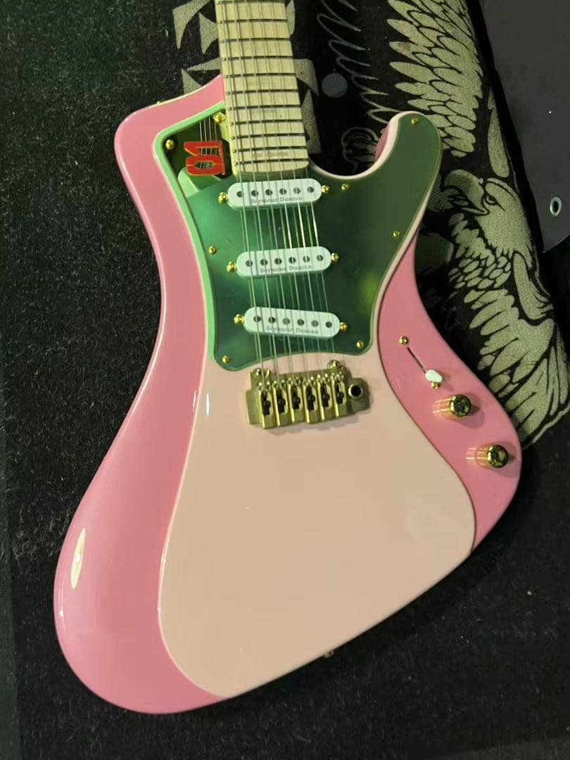 ギター E-STREAM-Miku-Custom SAKURA MIKU