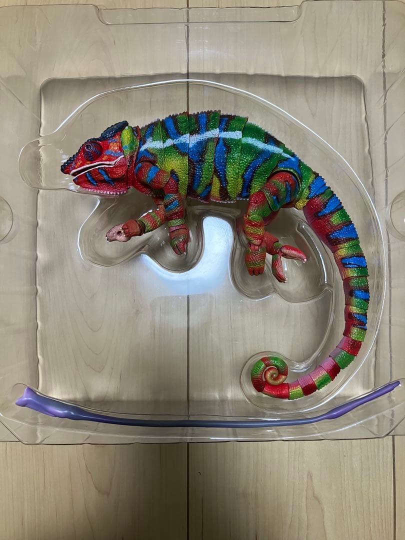 いきもの大図鑑プレミアム　パンサーカメレオン（アンビローブ・グリーン) 開封品