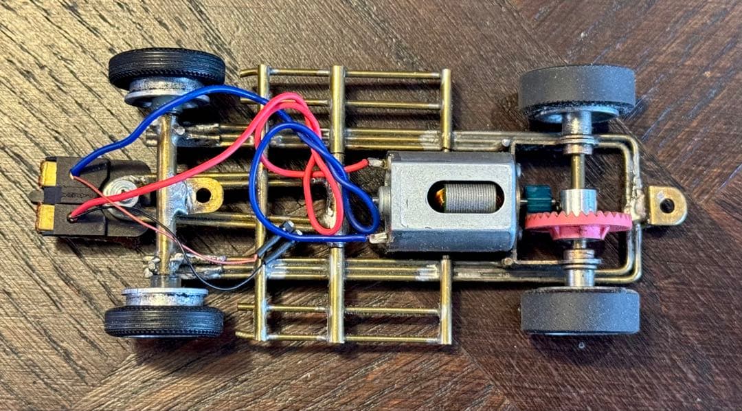 1/24 FIAT ABARTH 750 MFHレジン製作スロットカー中古品