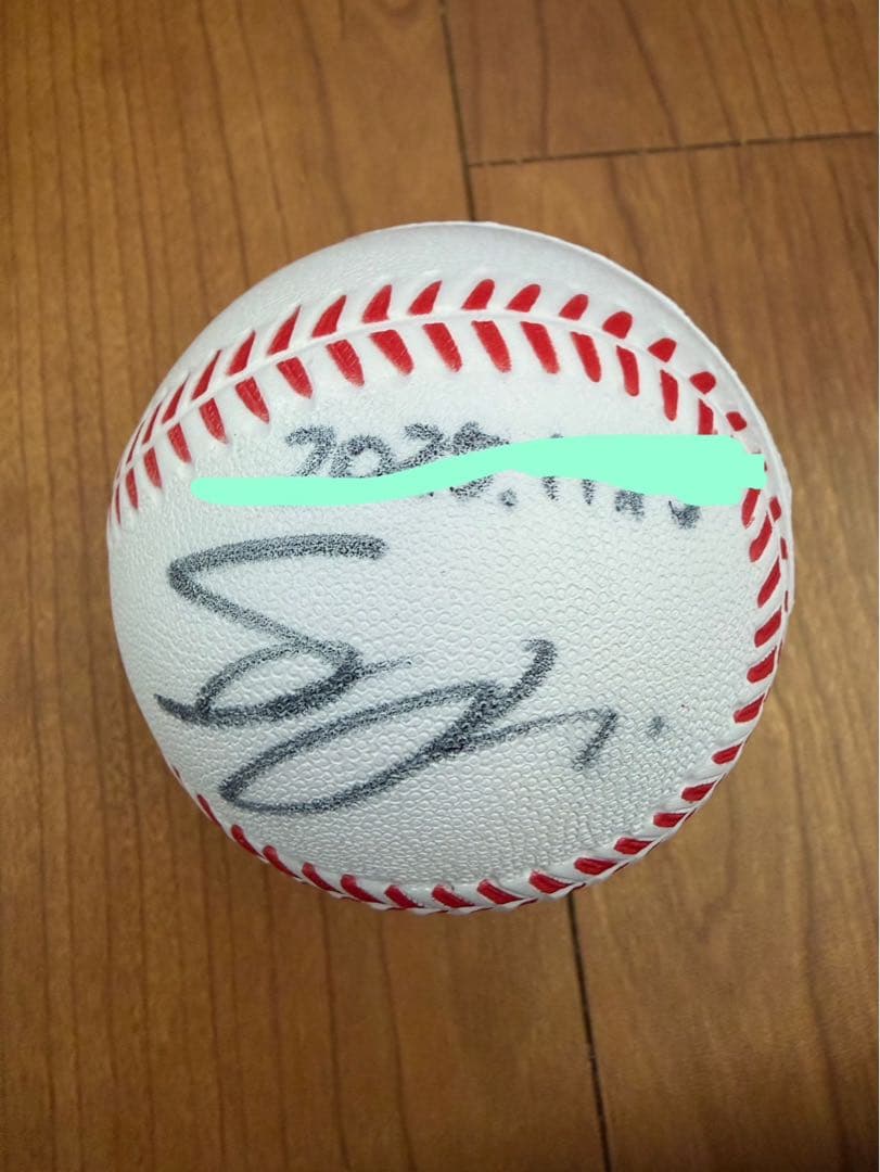 櫻井優衣　サインボール