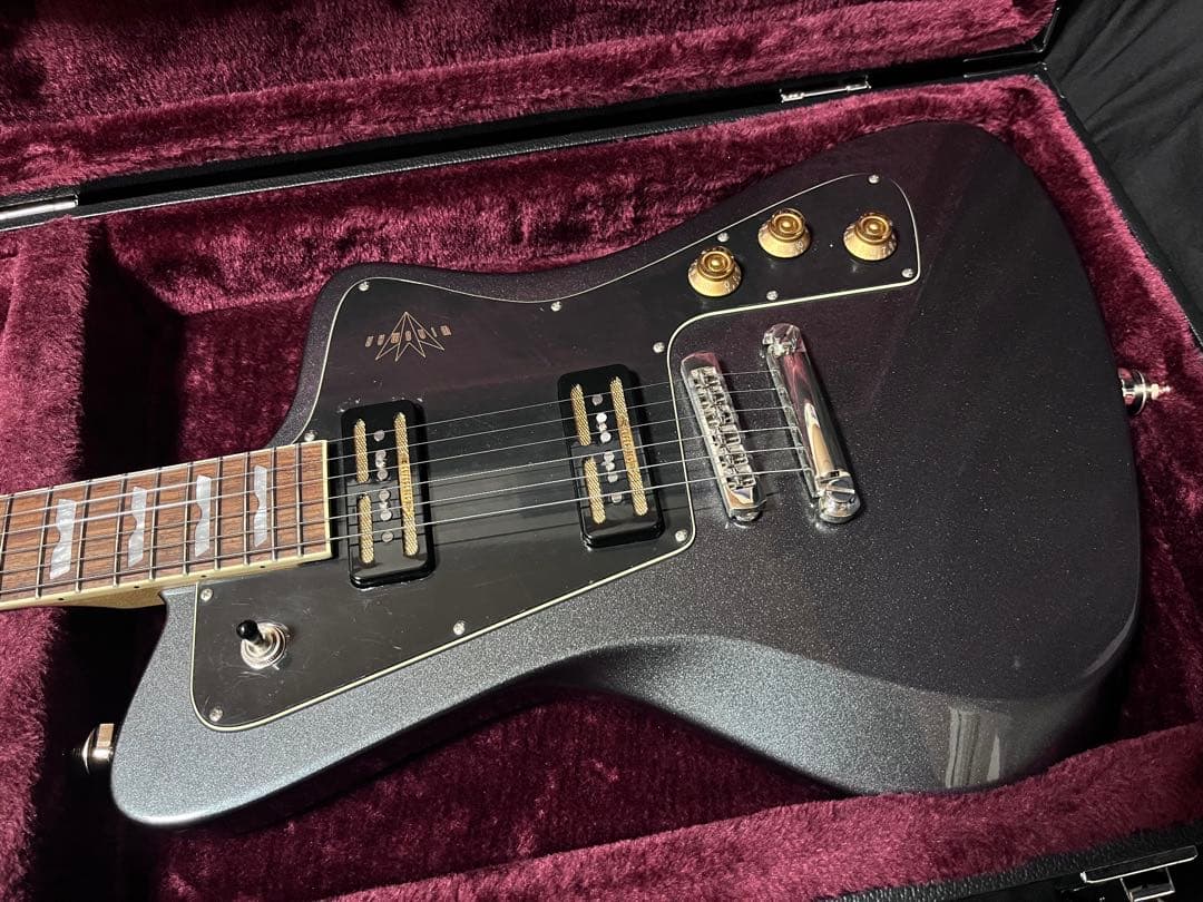 Baum Guitars Wingman Dark Moon ハードケース付き
