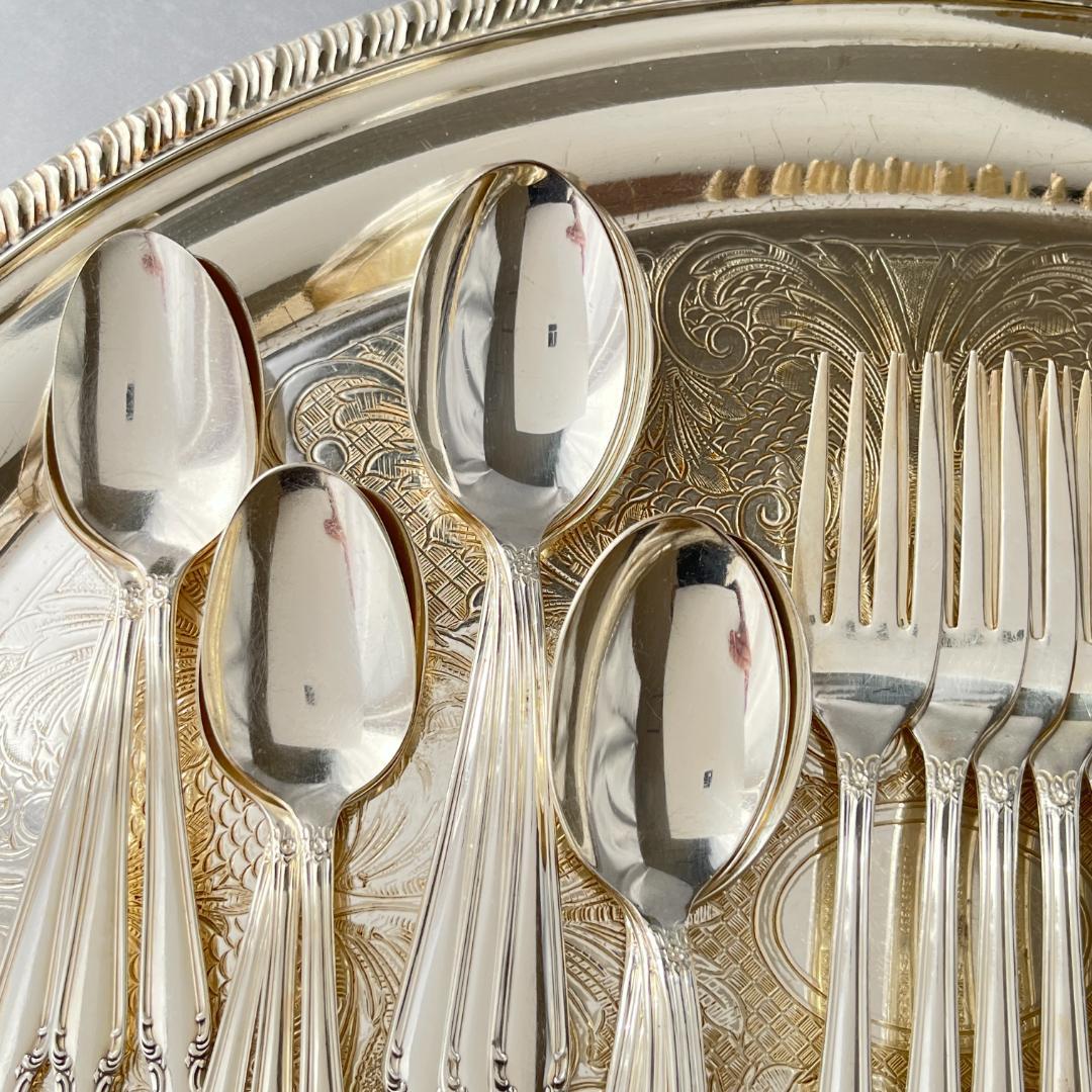 【Rogers & Bros.】 フローラルのディナーセット 6名用24本