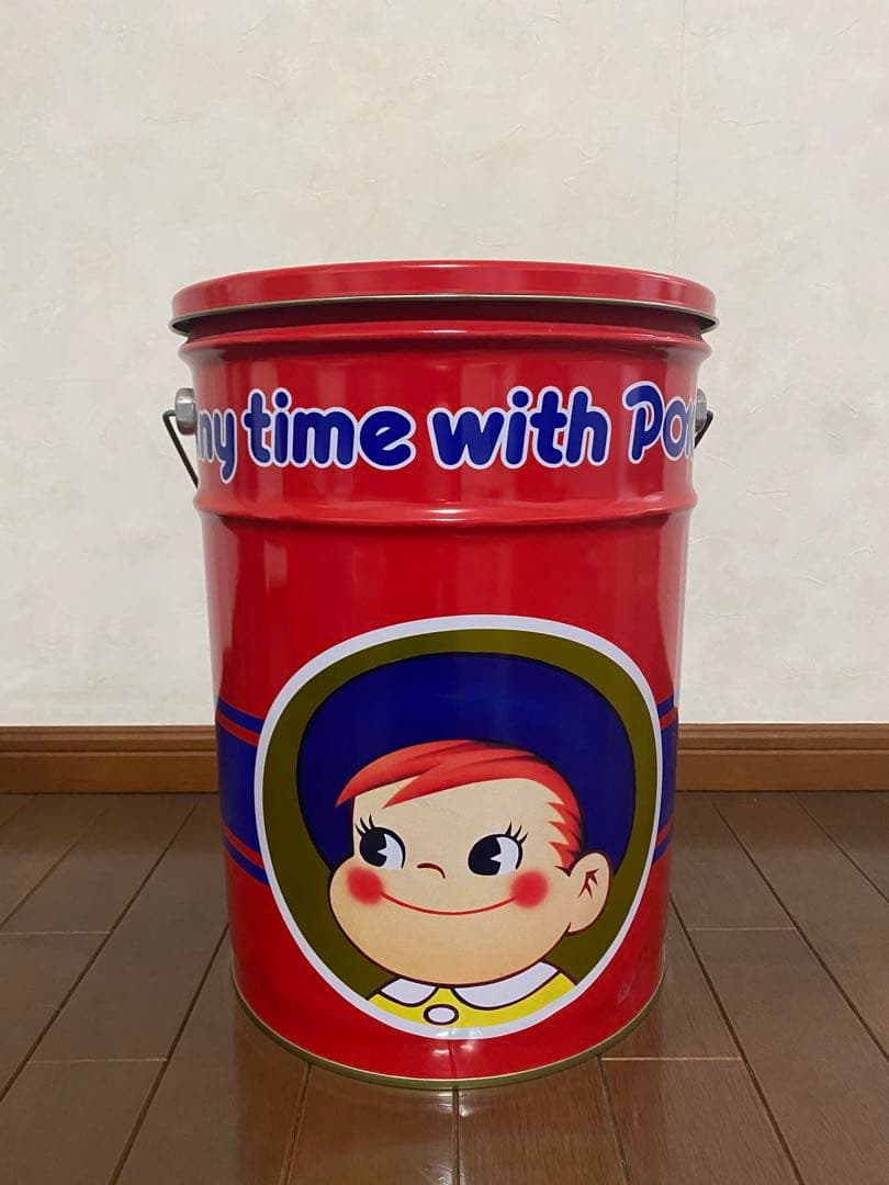 ペコちゃん　レトロ金属バケツ 蓋付き