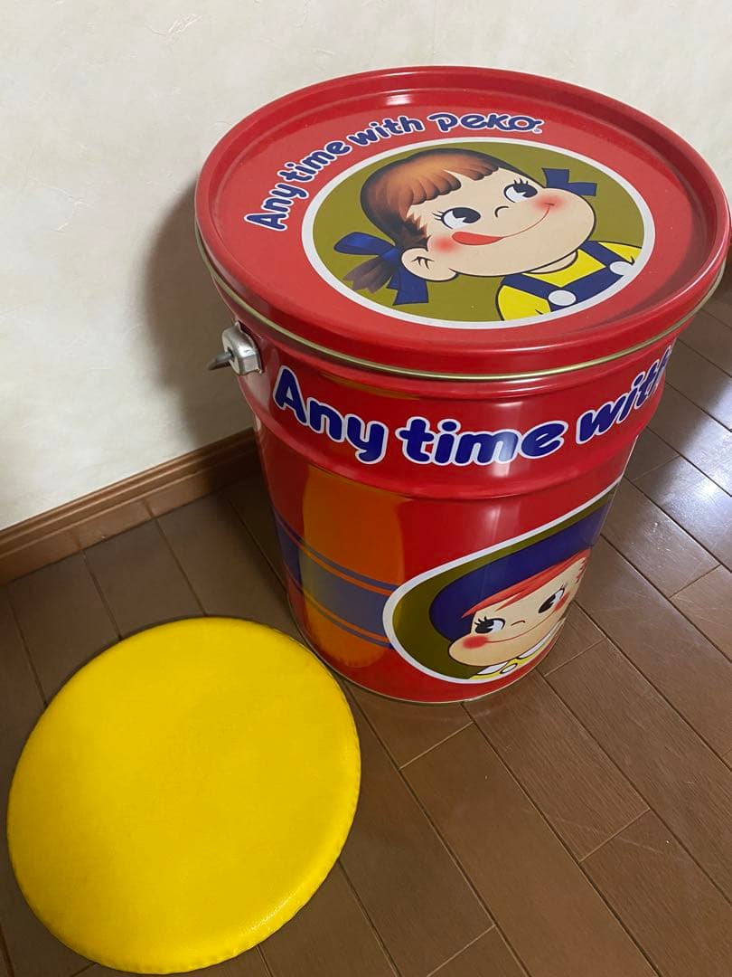 ペコちゃん　レトロ金属バケツ 蓋付き