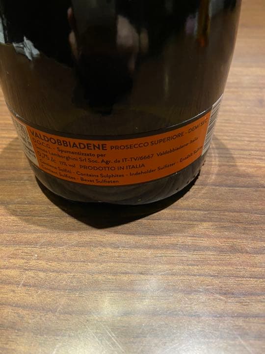 ランボルギーニ　シャンパン Demi sec