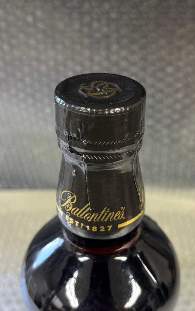 未開栓 バランタイン 21年 黒 キャップ 箱付き 40% 700ml