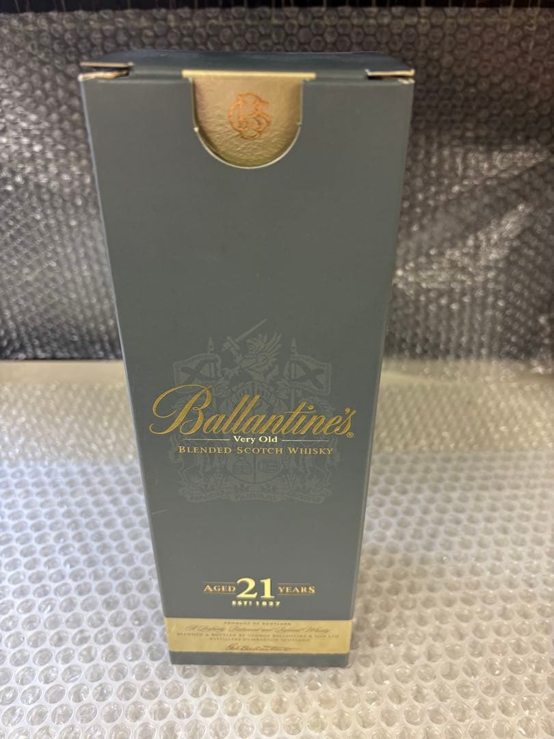 未開栓 バランタイン 21年 黒 キャップ 箱付き 40% 700ml