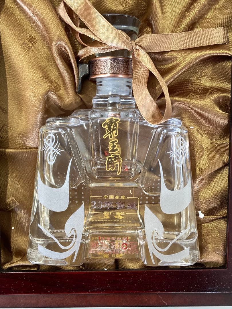 2013年 70% 覇王酔 中国酒 白酒 五粮液 茅台酒 moutai 郎酒汾酒