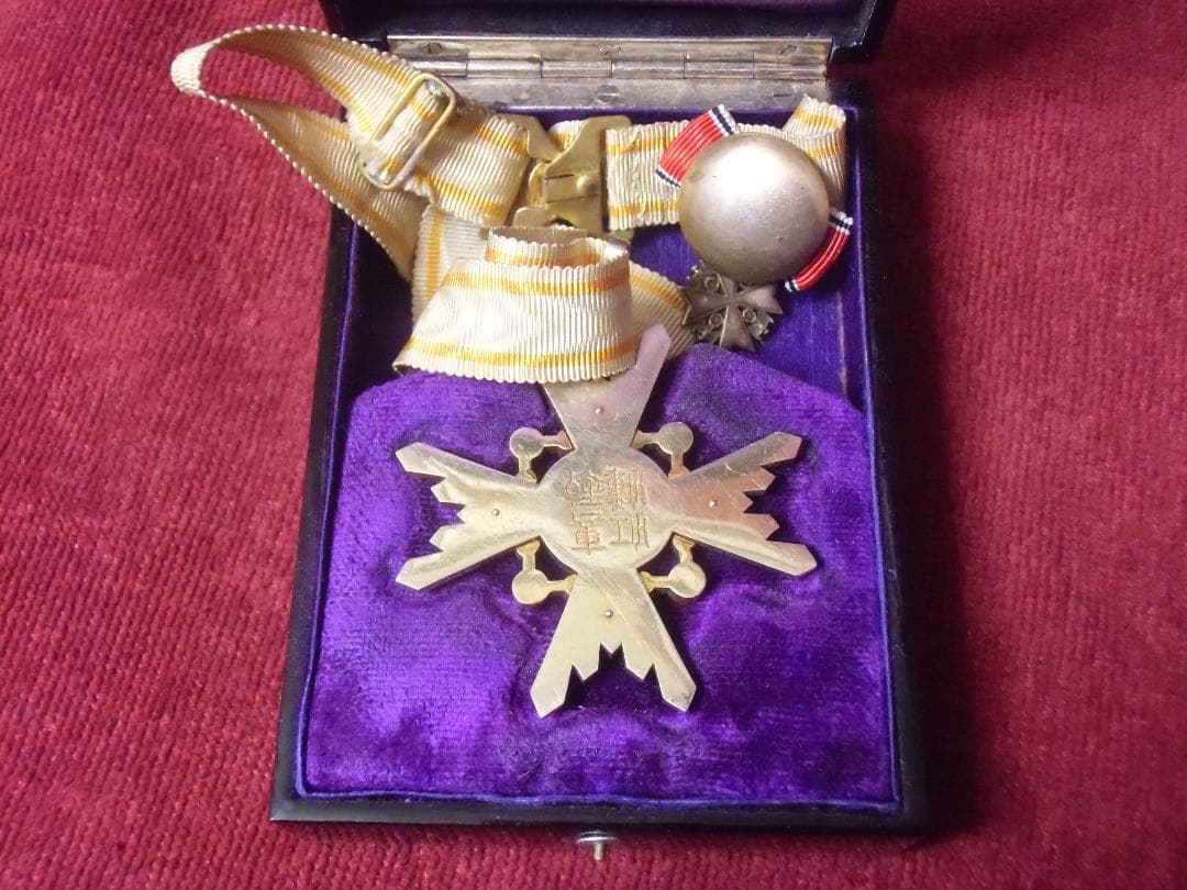 ●日本の勲章/記章＊勲三等瑞宝章（実物）