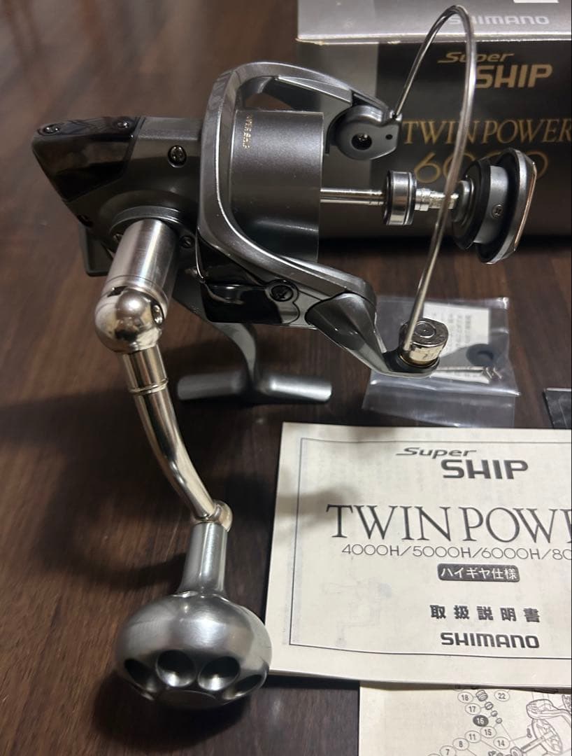 シマノSHIMANO TWIN POWER 6000 リール