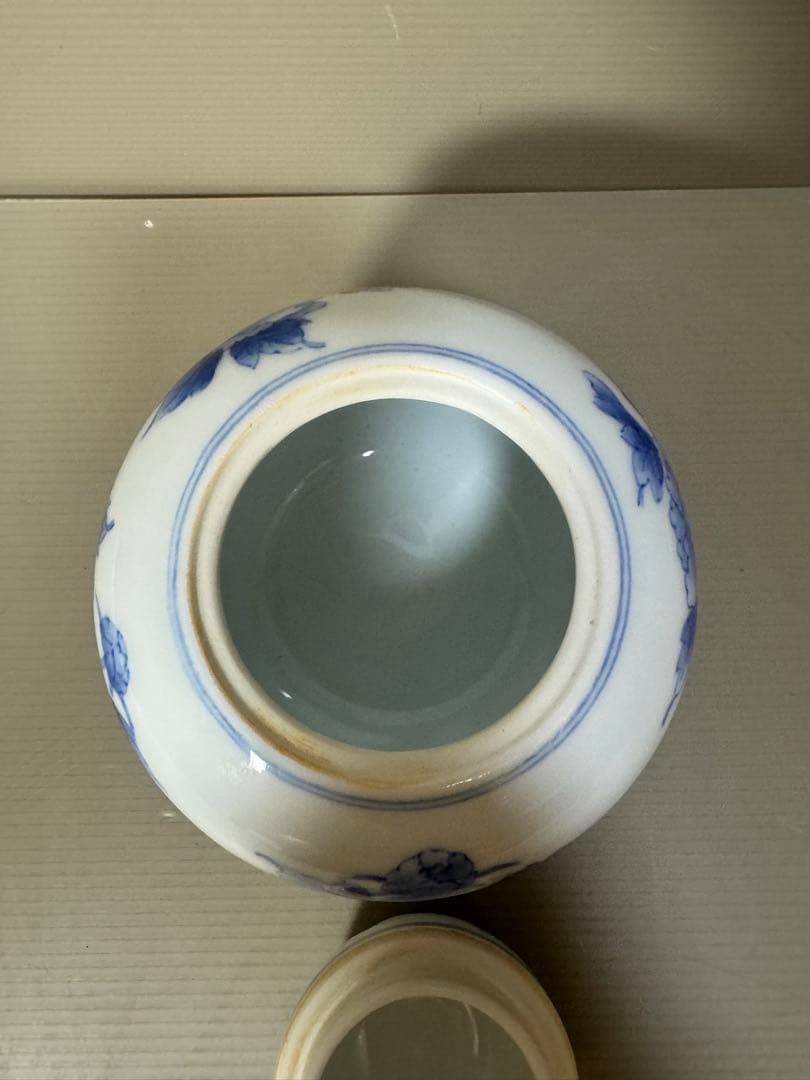 2156 平戸祐祥　染付花草　三足香炉