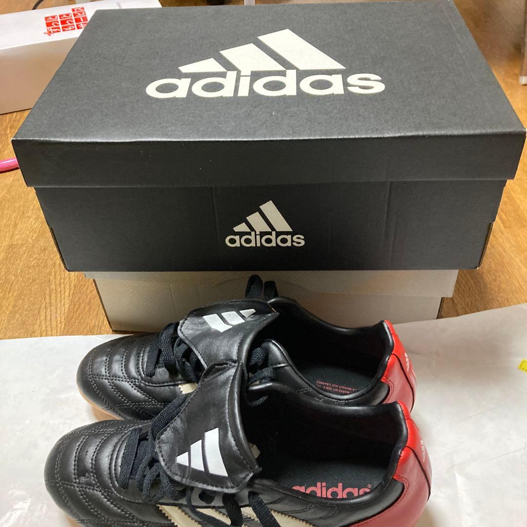 adidas サッカーシューズ 黒/赤
