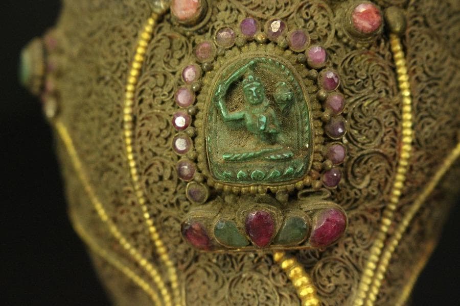 仏教美術 チベット 西蔵 蜜教 鍍金 宝石張 巻貝 法具全長18cm(A274)