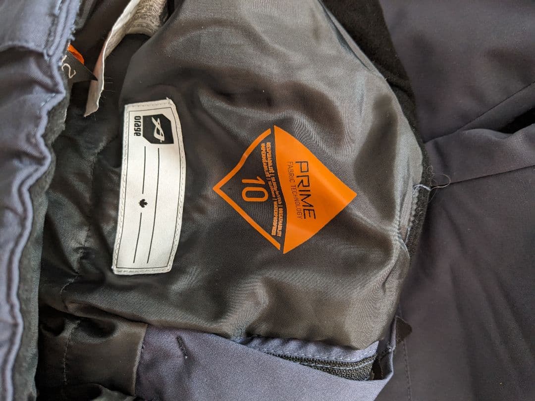 中古 オラージュ　キッズ　ジュニア　スキーウエア　140〜150cm