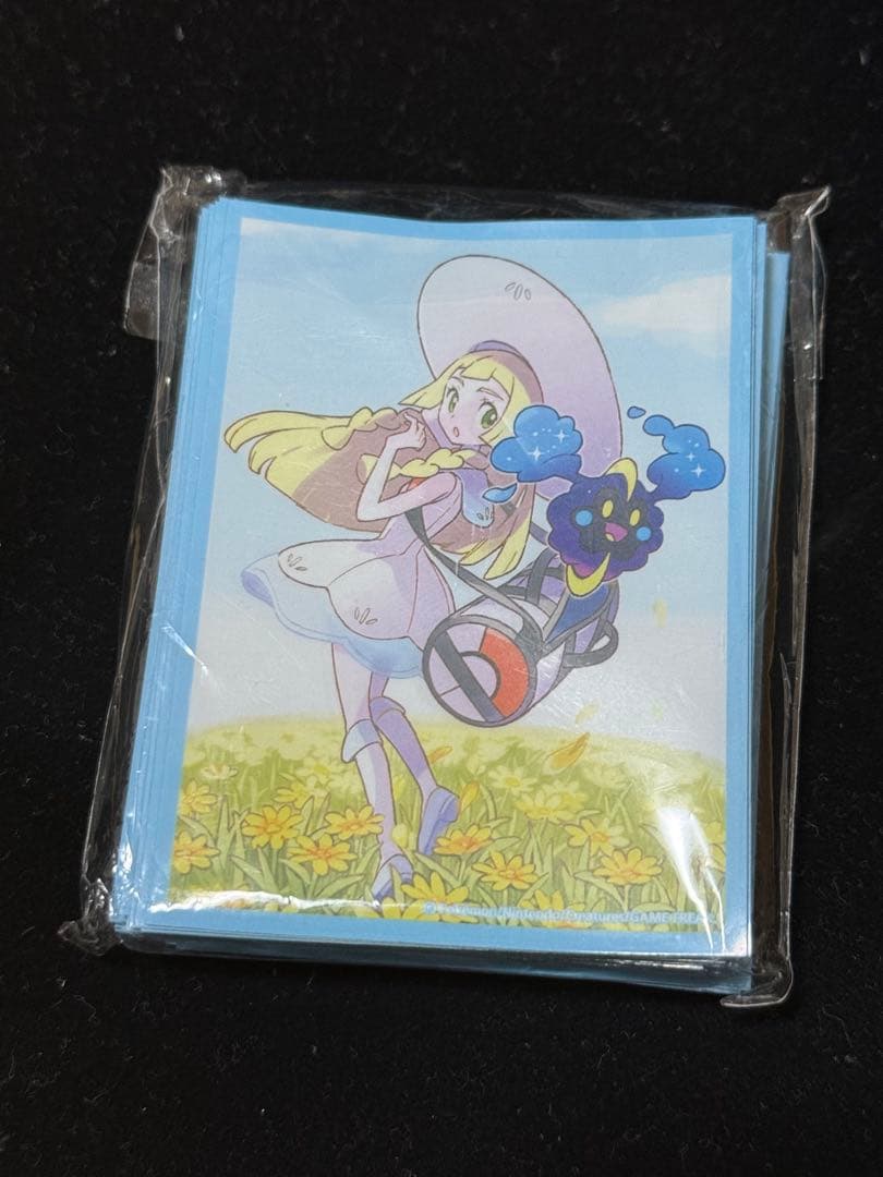 ポケモンカード　リーリエ　スリーブ　デッキシールド
