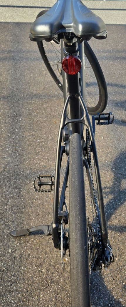 GIANT FASTROAD E+ クロスバイク Eバイク　電動自転車