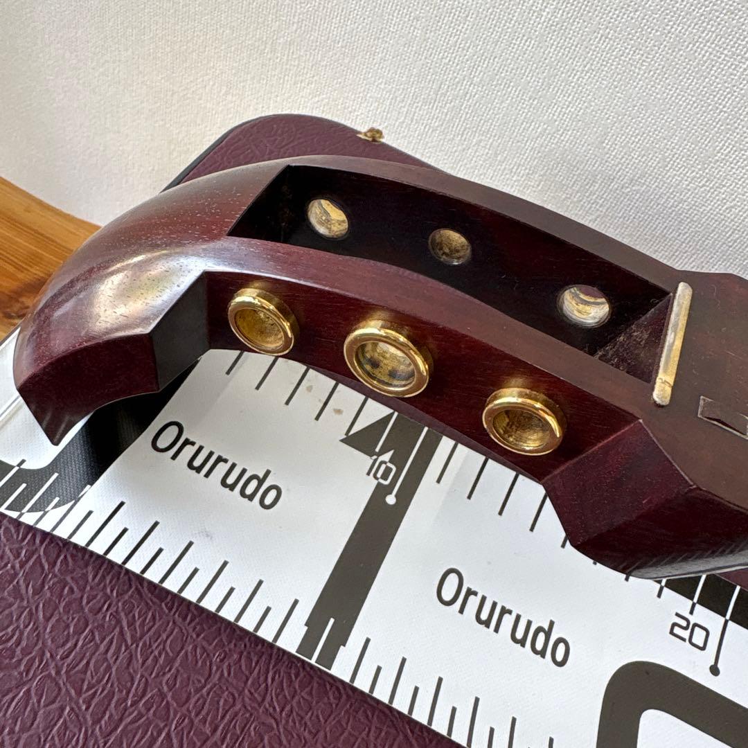 三味線　太棹　紅木　皮破れ　ハードケース付き　全長約102cm