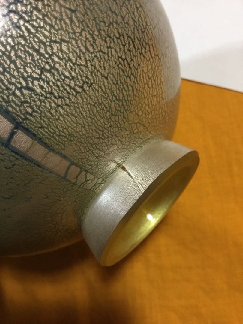 ガラスの抹茶茶碗 菊池正博さん