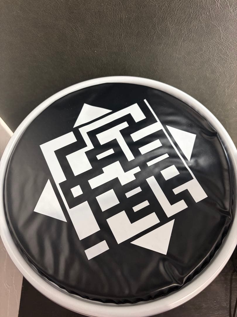 布袋寅泰 GUITARHYTHM ペール缶