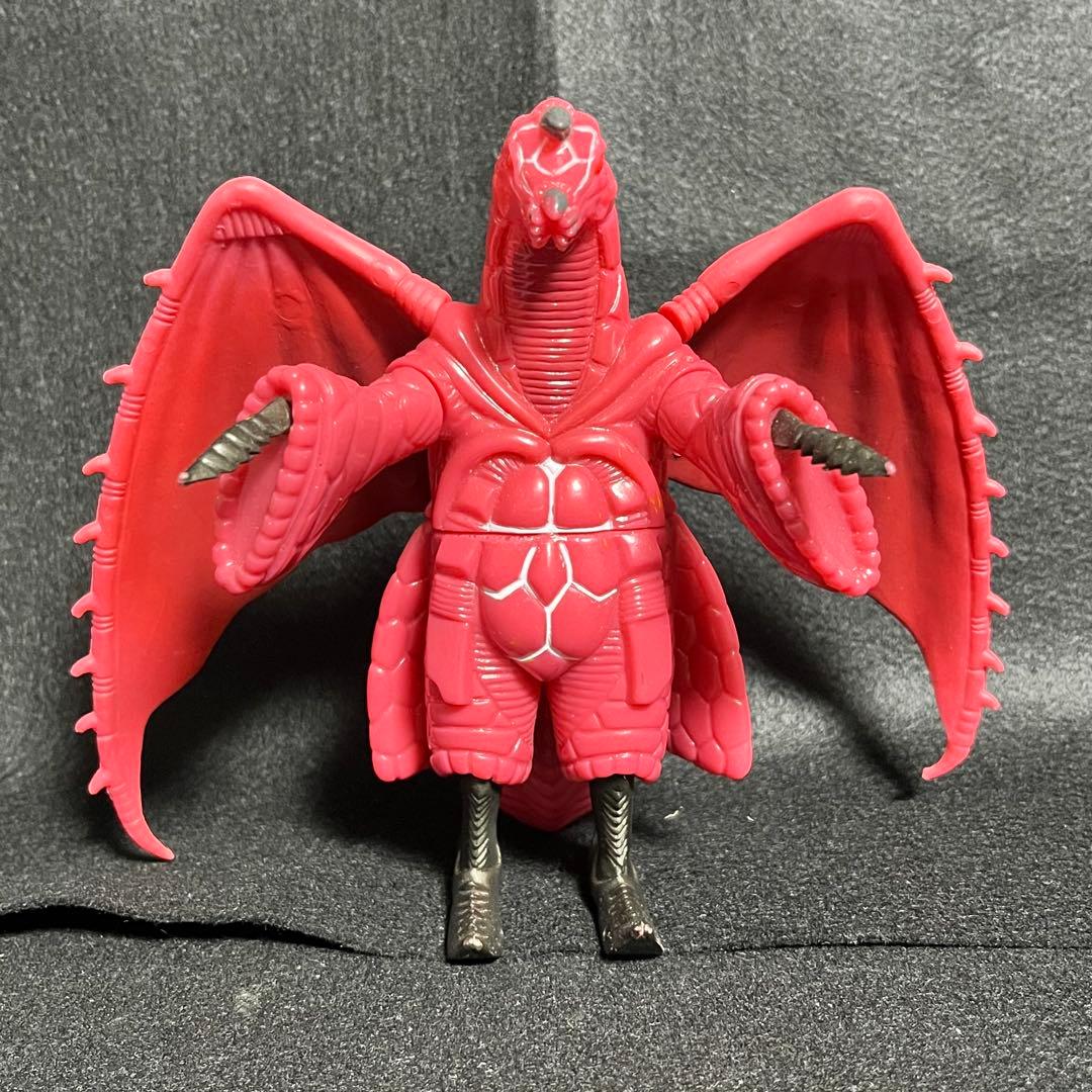 【激レア】パワードドラコ ソフビ 当時版 ウルトラマンパワード