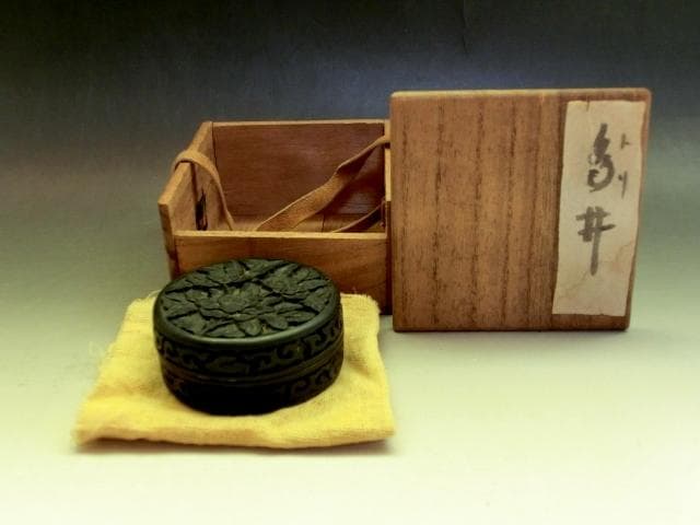香合■鳥井 木彫り 牡丹 唐草 古い丸香合 お茶道具 古美術 時代物 骨董品■
