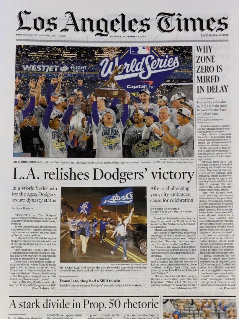 \"数々の伝説を生み出した\"ドジャース 『ワールドシリーズ優勝記念号】額縁入り②