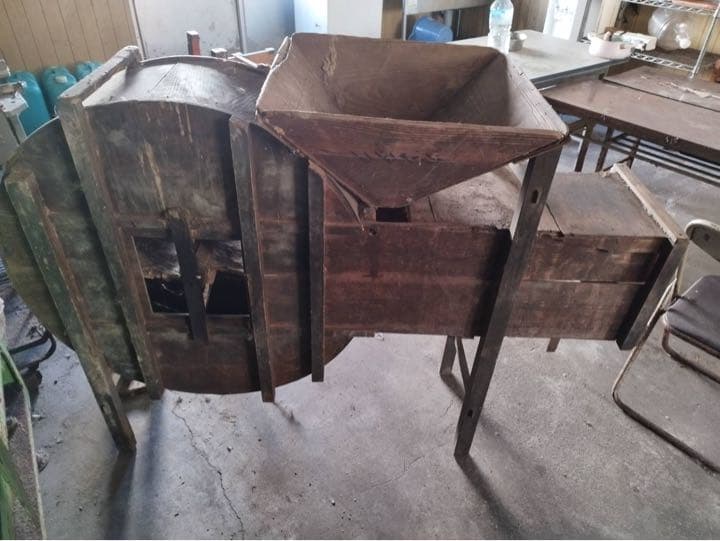 とうみ初期型　穀物　選別機　古民道具　農機具　風選　手回しハンドル式　脱穀機