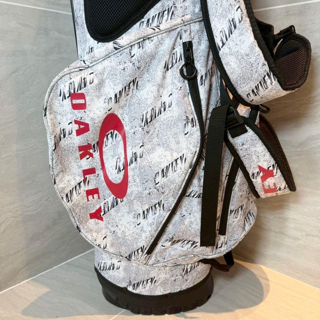 オークリー　プリント柄　キャディバッグ　軽量