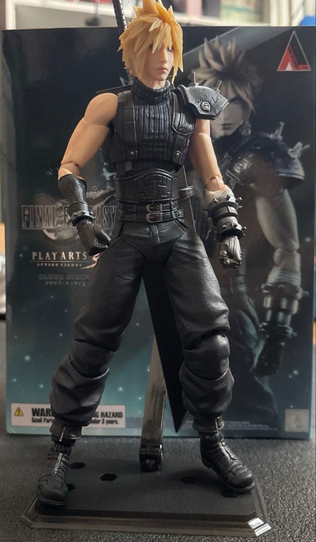 FF7リメイク　クラウド・ストライフ　Ver.2 プレイアーツ改