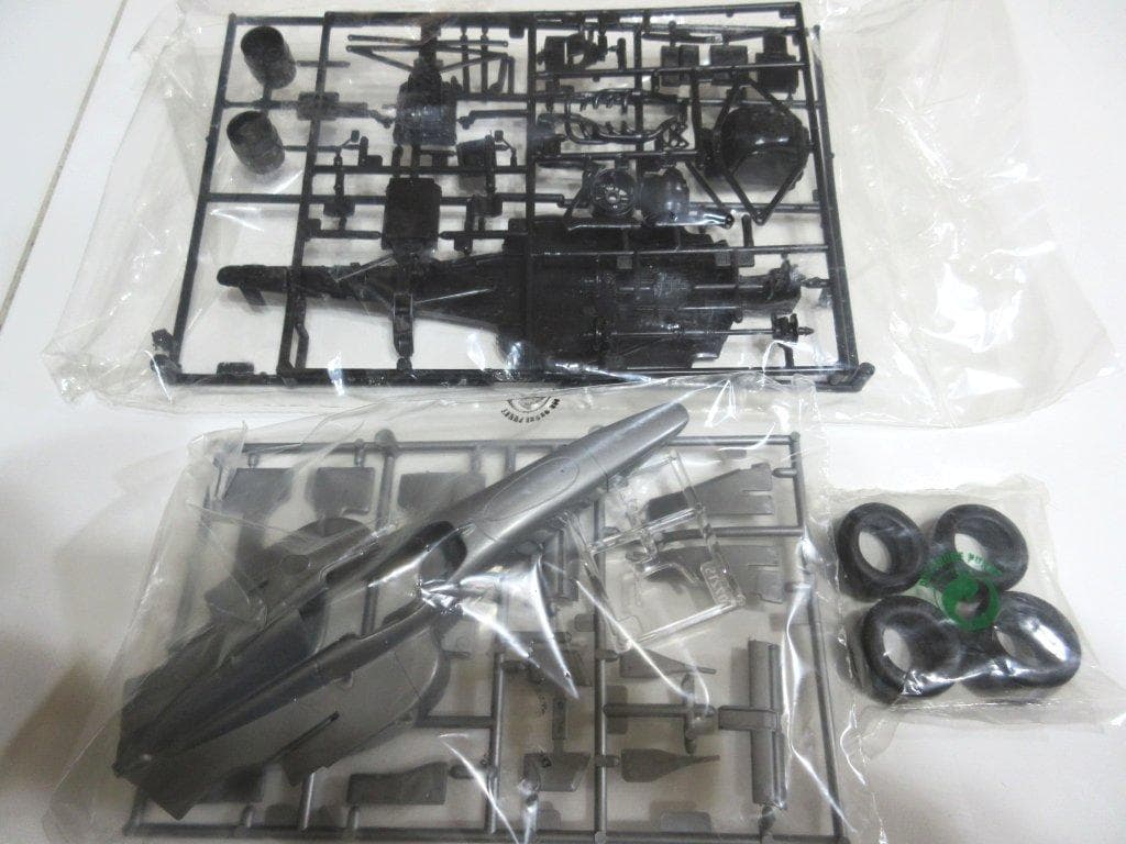 レアパーツ付き！ マクラーレンMP4-12&13 テスト仕様＆日本GP仕様！