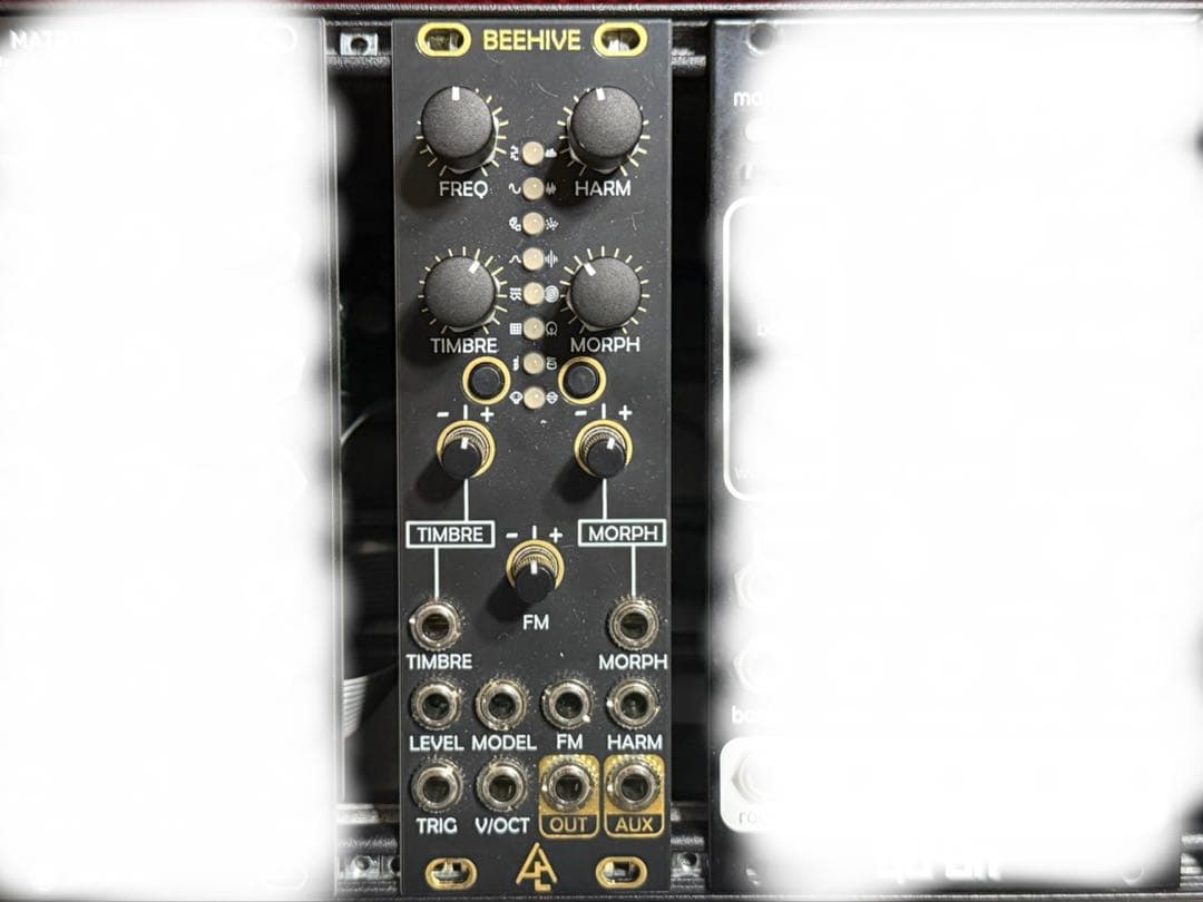 鍵盤楽器 After Later Audio Beehive (u Plaits)