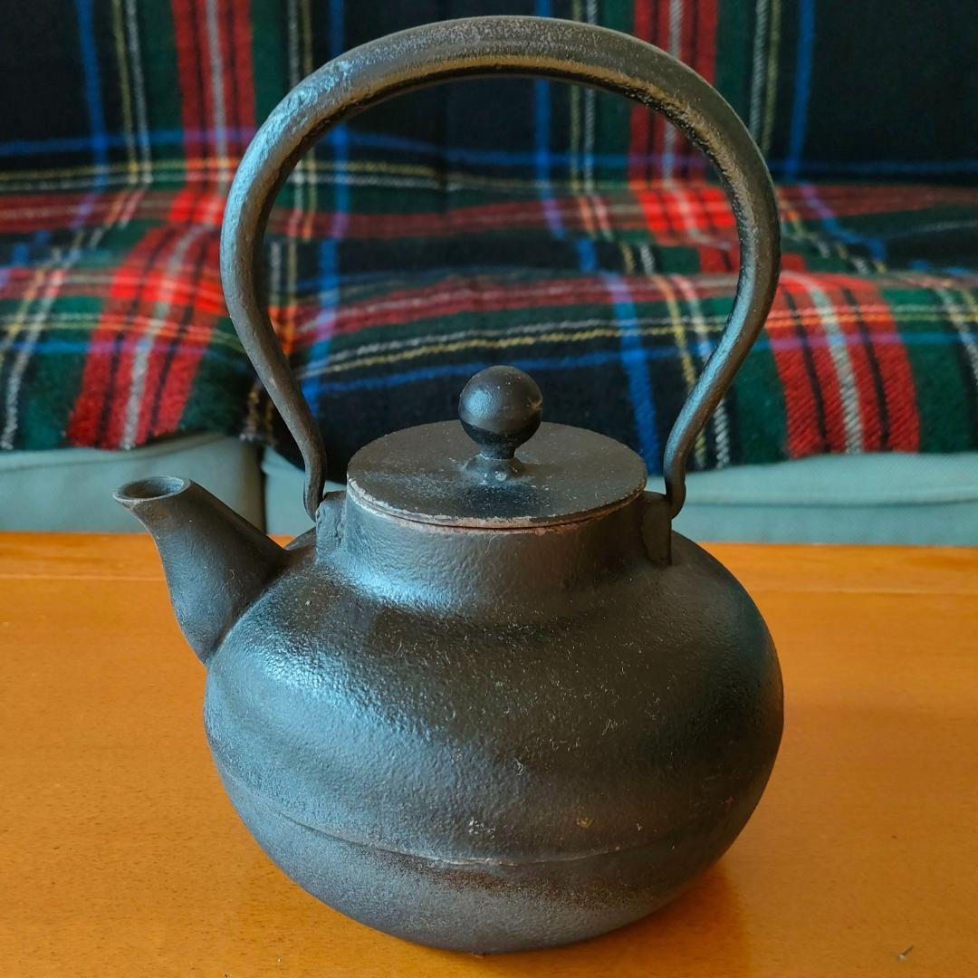 小笠原陸兆 南部鉄器 鉄瓶 【要サビ取り】