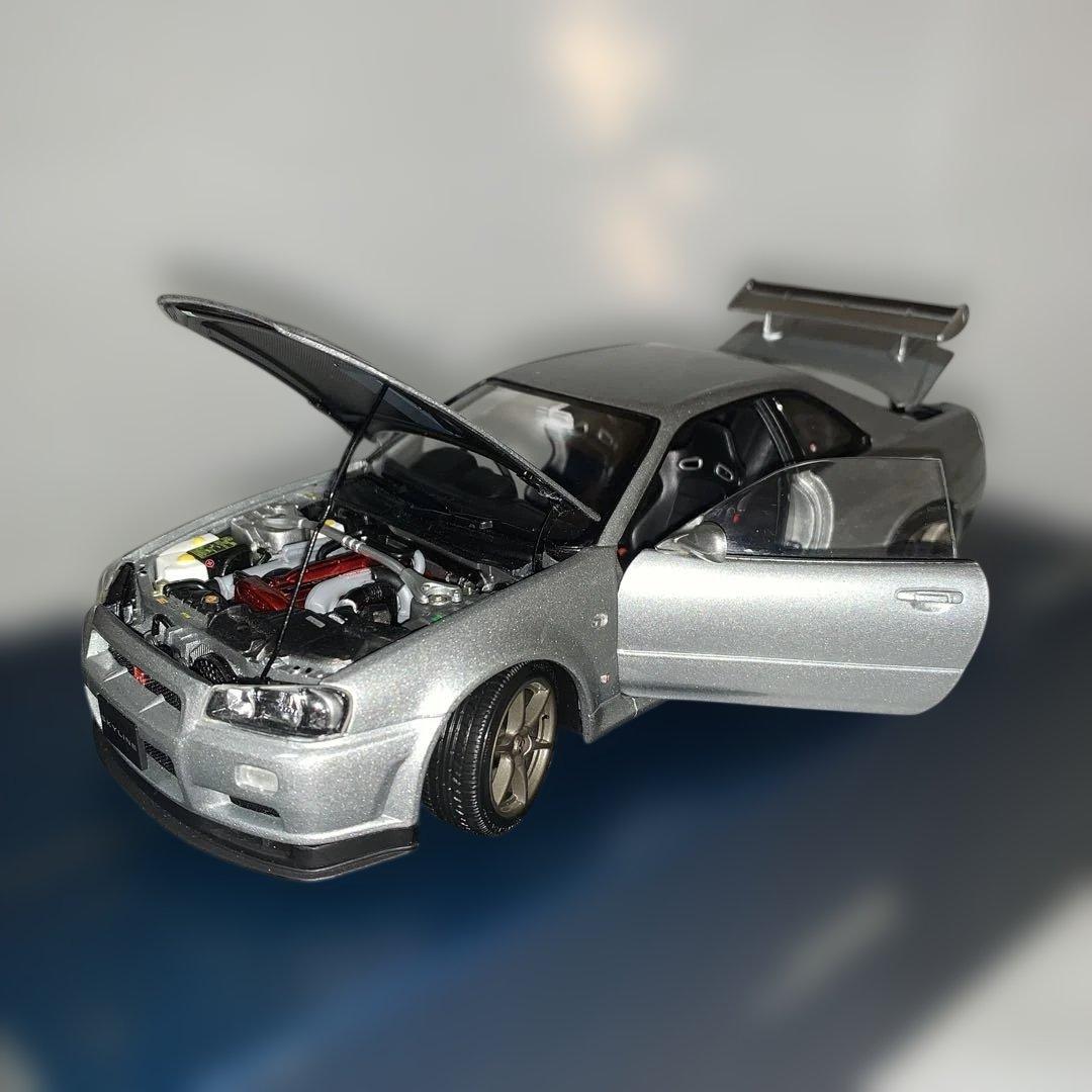 エブロ　日産スカイラインGT-R（R 34）VスペックⅡ 1/24 シルバー