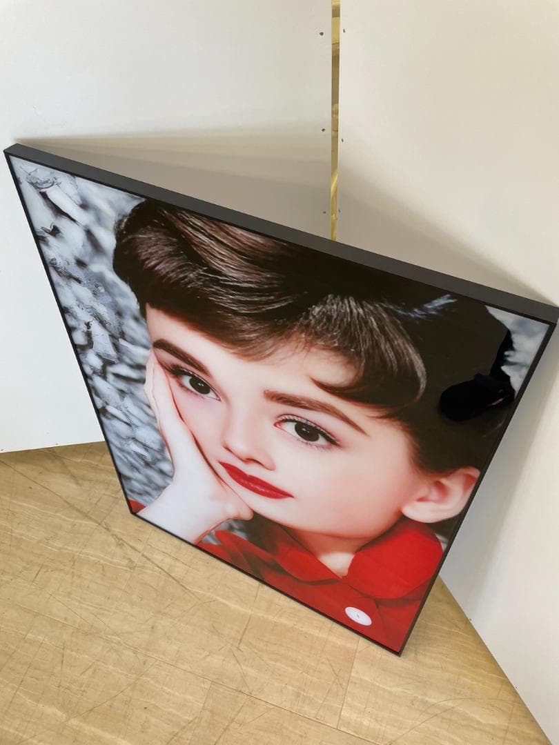 アートパネル　オードリーヘップバーン　ガラス絵画　アート　絵画　ポスター　壁掛け