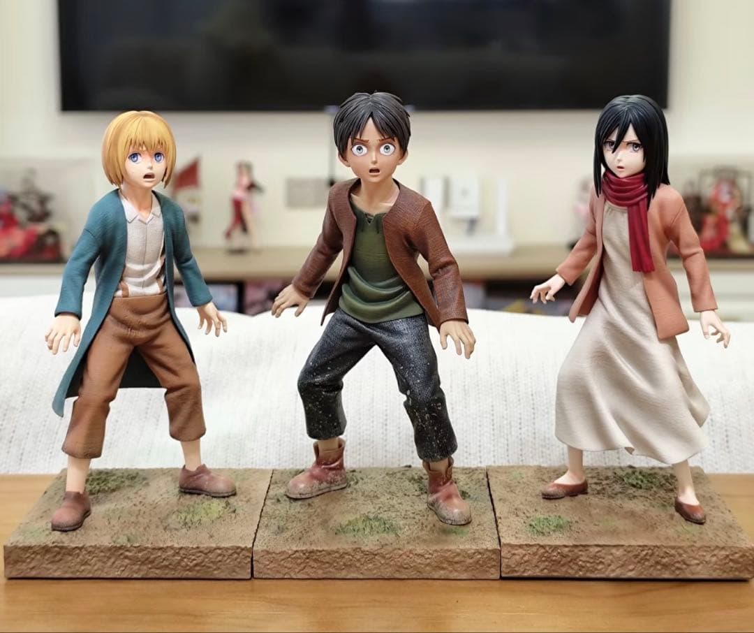 進撃の巨人 エレン+ミカサ+アルミン ガレージキット ガレキ スタチュー