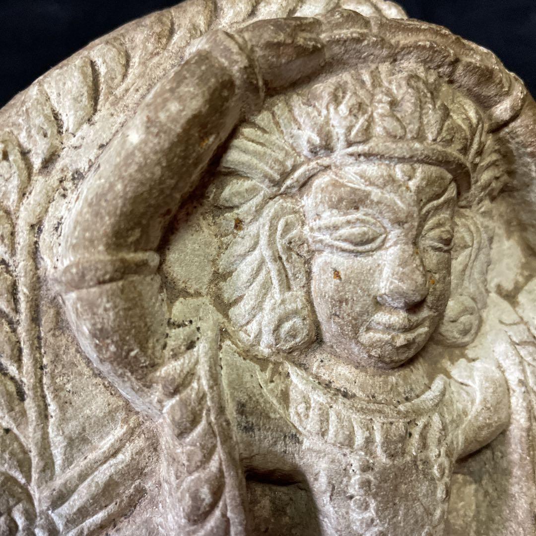 古代シバ神の石彫、インド発掘品高さ15センチ横幅11cm厚さ5cm