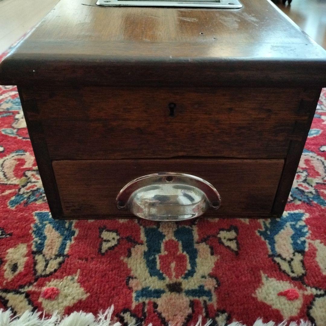 イギリスの古い木製レジスター　Cash Till