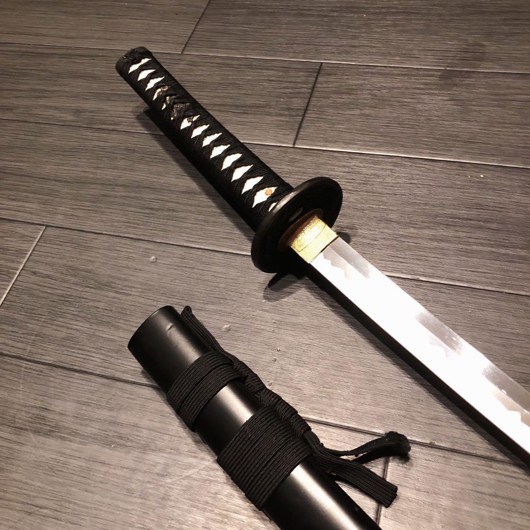 高級模造刀　居合刀　優波紋　黒拵え　太刀