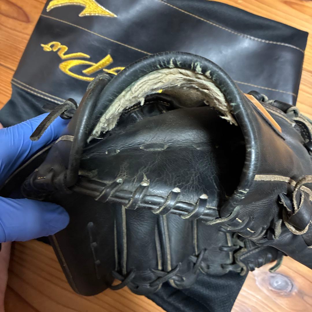硬式用ピッチャーグローブ　アシックス