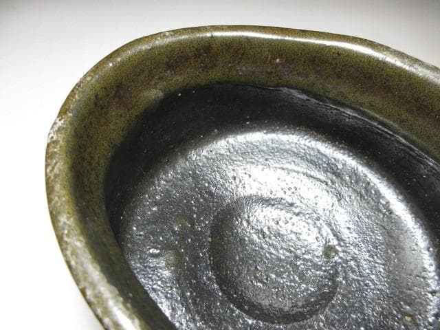 古織部 黒織部 沓茶碗 ／又玄斎花押・裏千家十一代 玄々斎 書付「百夜」／時代箱