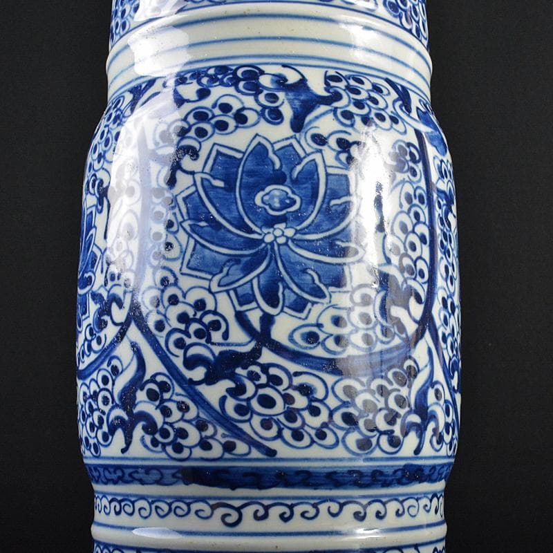 中国　青花纏枝花連卉文　尊式瓶　V　R6155B