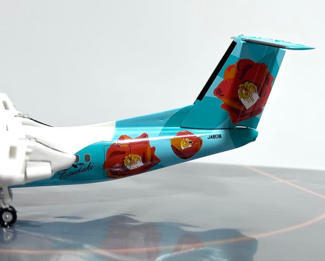 全日空商事 1/200 DHC-8-300 A-net TSUBAKIリバリー