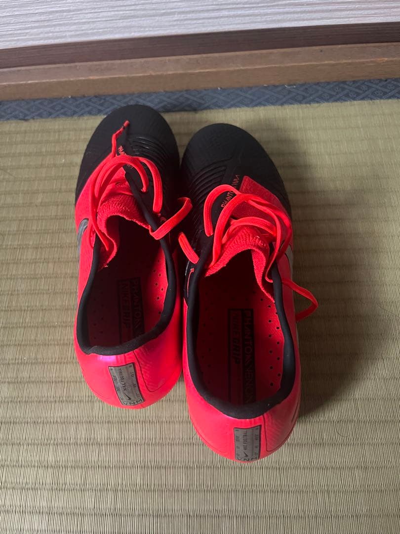 Nike サッカー　ファントム25.0