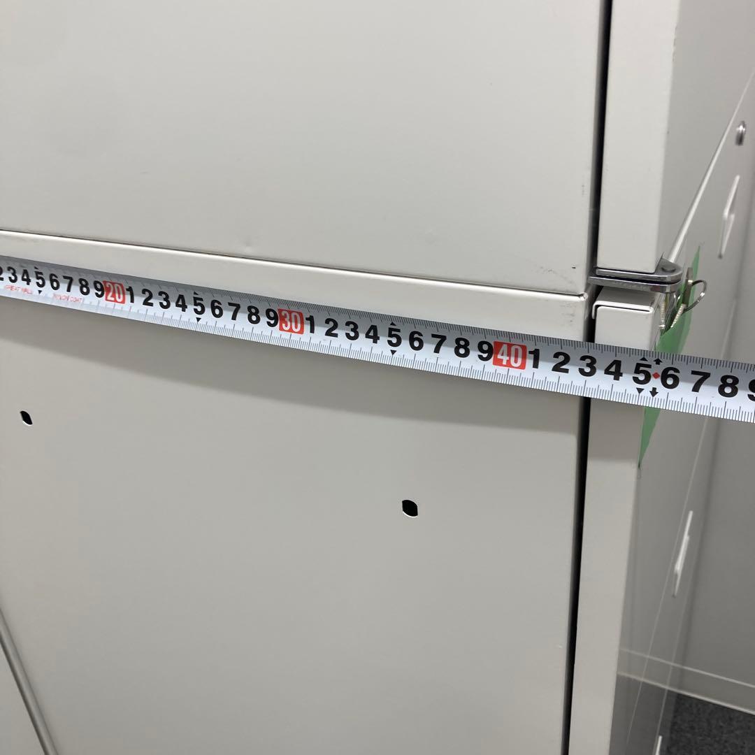 イトーキキャビネ　上:両開き　下:引出し3段　鍵付き　800x450x2076