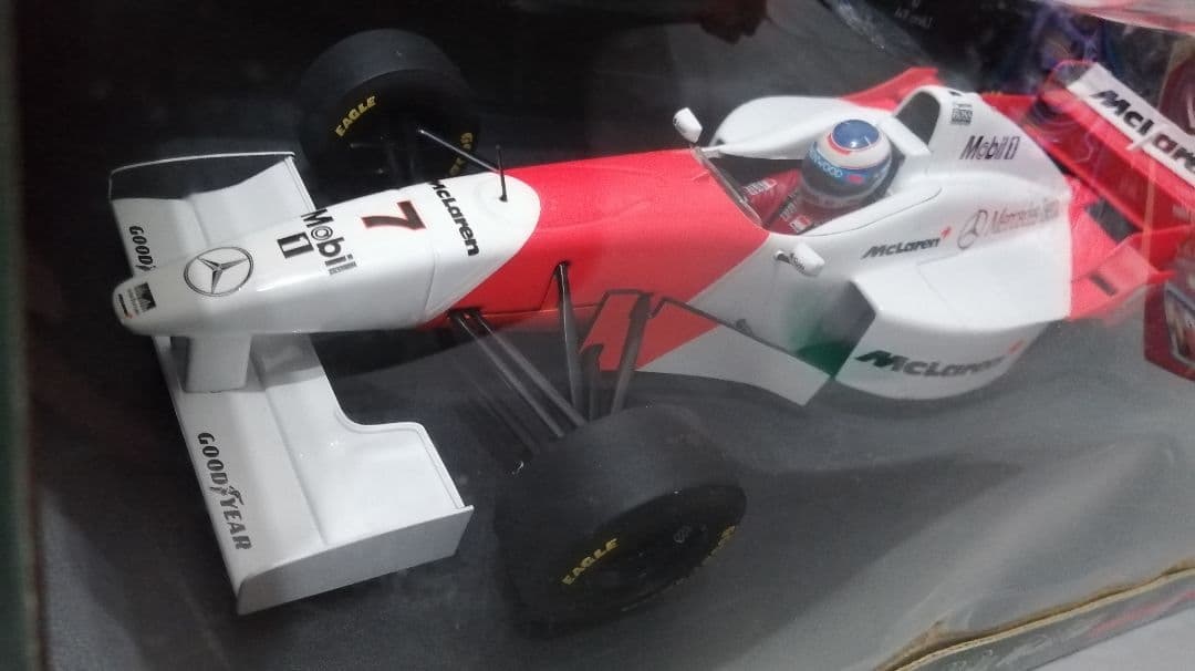 ポールズモデルアート マクラーレン メルセデス MP4/11 ミカハッキネン