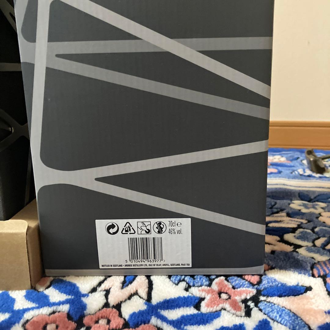 アードベッグ25年　新品