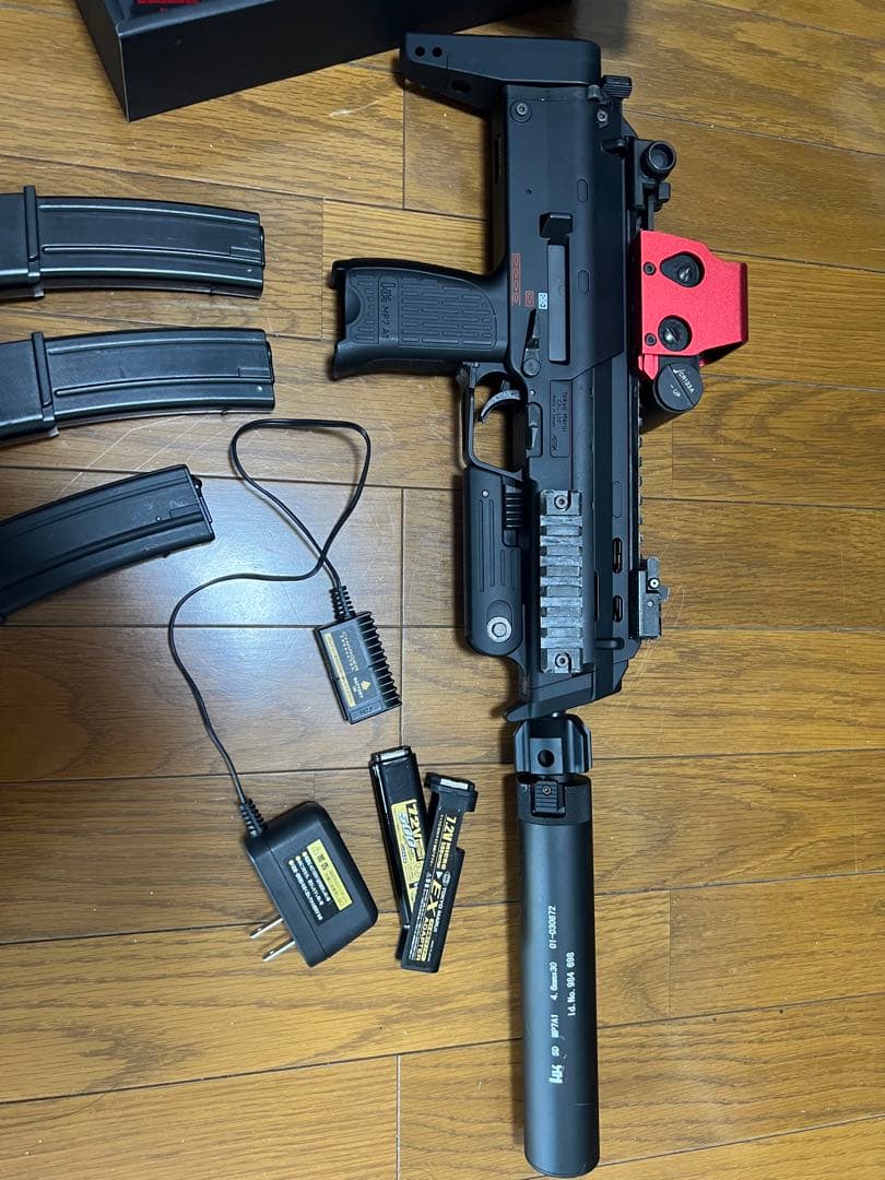 東京マルイMP7A1 電動ガン 付属品多数