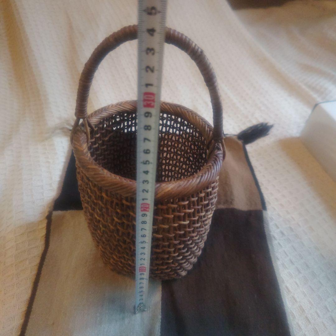 アケビ　木通　籠　バスケット