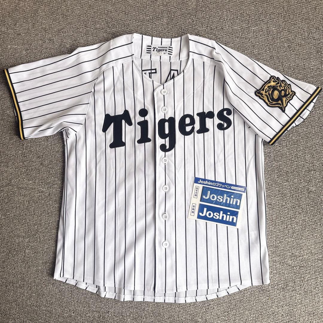 即購入可❣️大人気❣️阪神タイガース 8 佐藤輝明 選手 レプリカ ユニフォーム